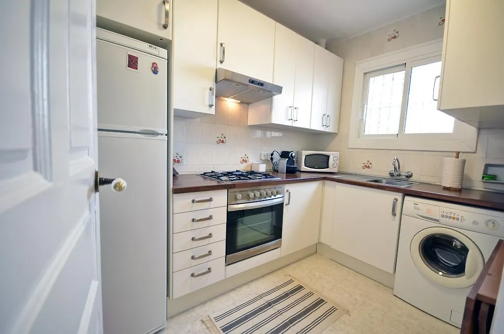 Sunny Apartment Central 锡切斯